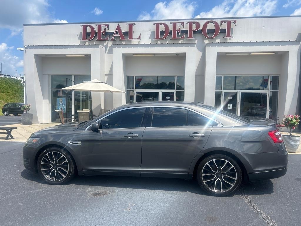 Ford Taurus  2017