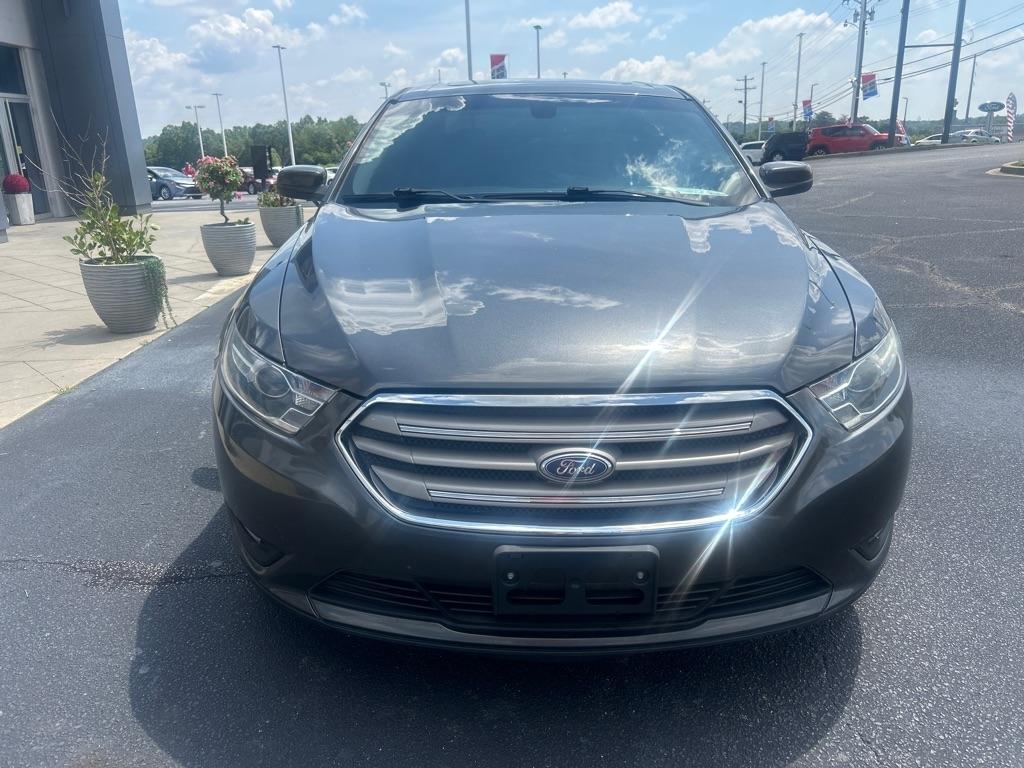 Ford Taurus  2017