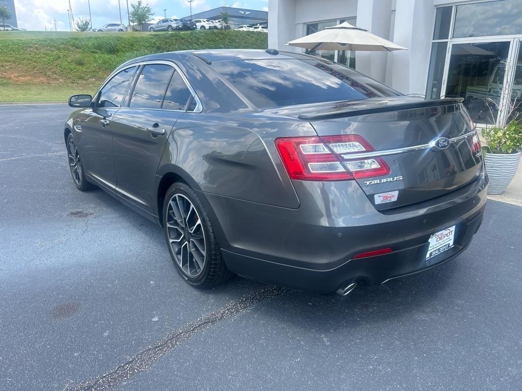 Ford Taurus  2017