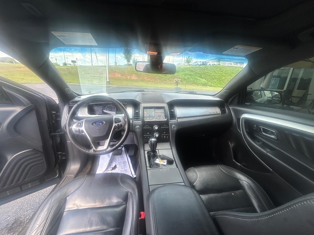 Ford Taurus  2017