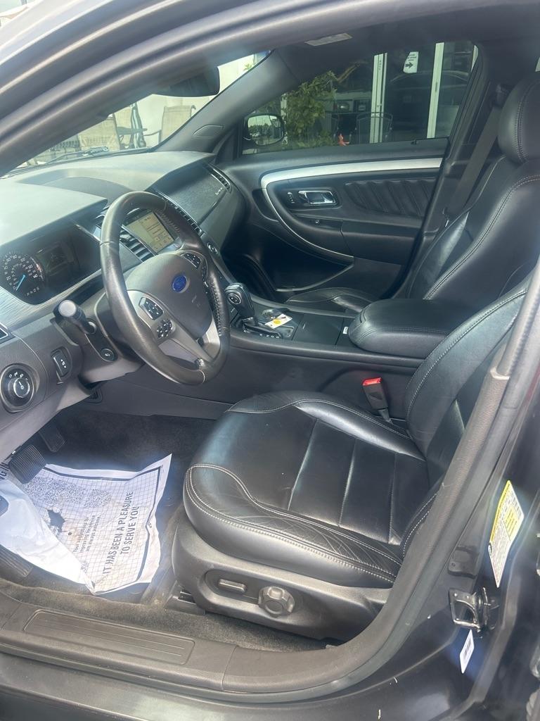 Ford Taurus  2017