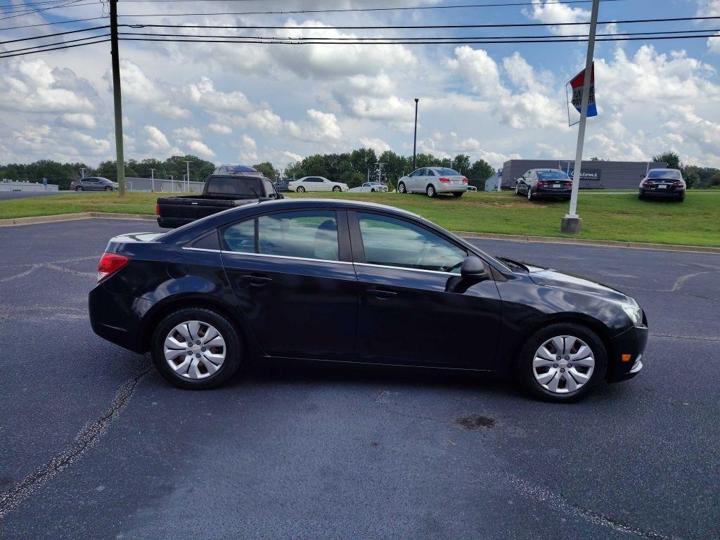 Chevrolet Cruze  2012