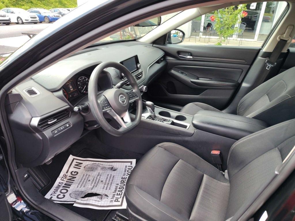 Nissan Altima  2021
