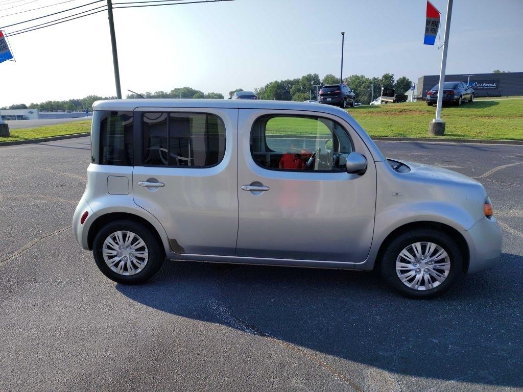 Nissan Cube  2010