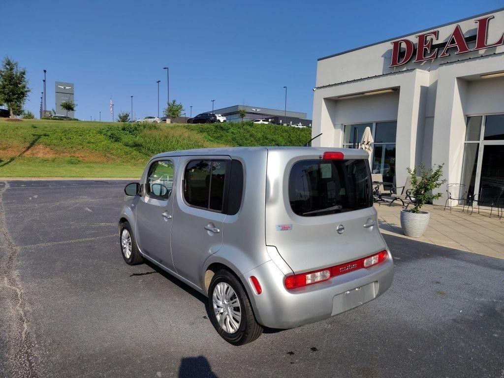 Nissan Cube  2010