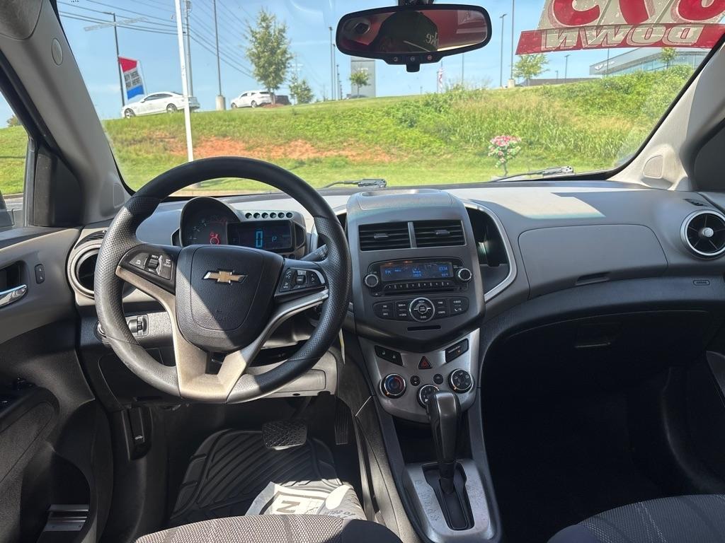 Chevrolet Sonic  2015