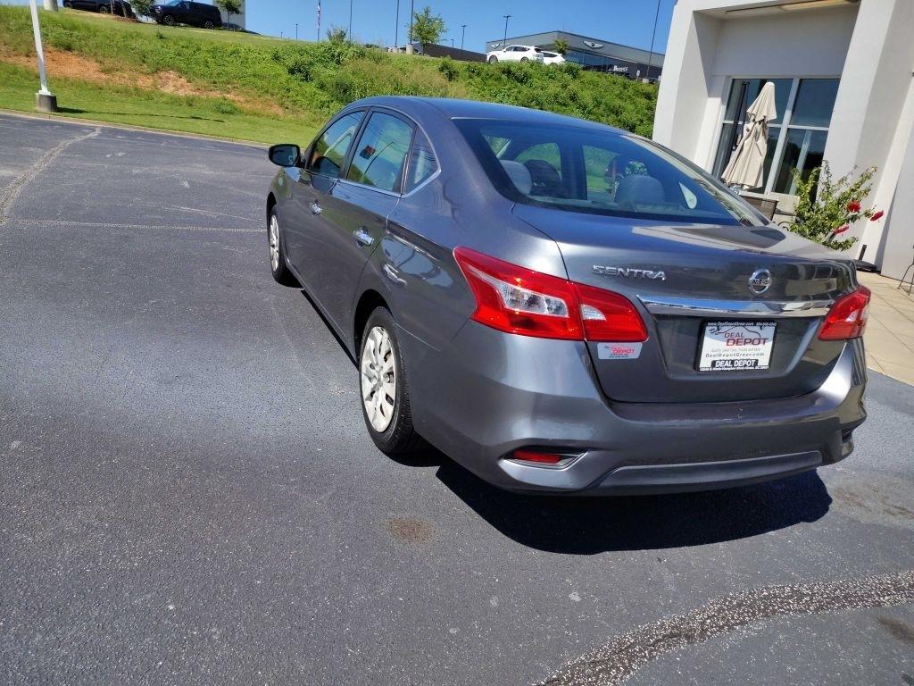 Nissan Sentra  2019