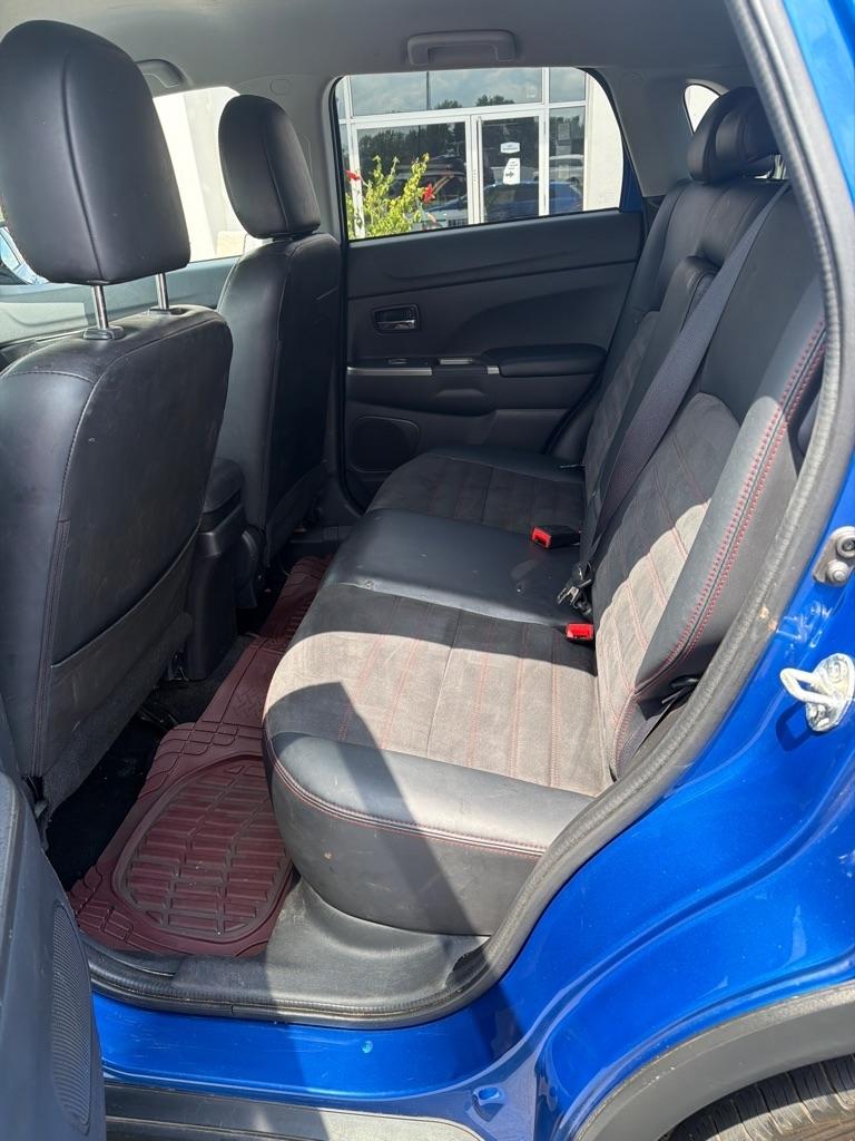 Mitsubishi Outlander Sport  2018