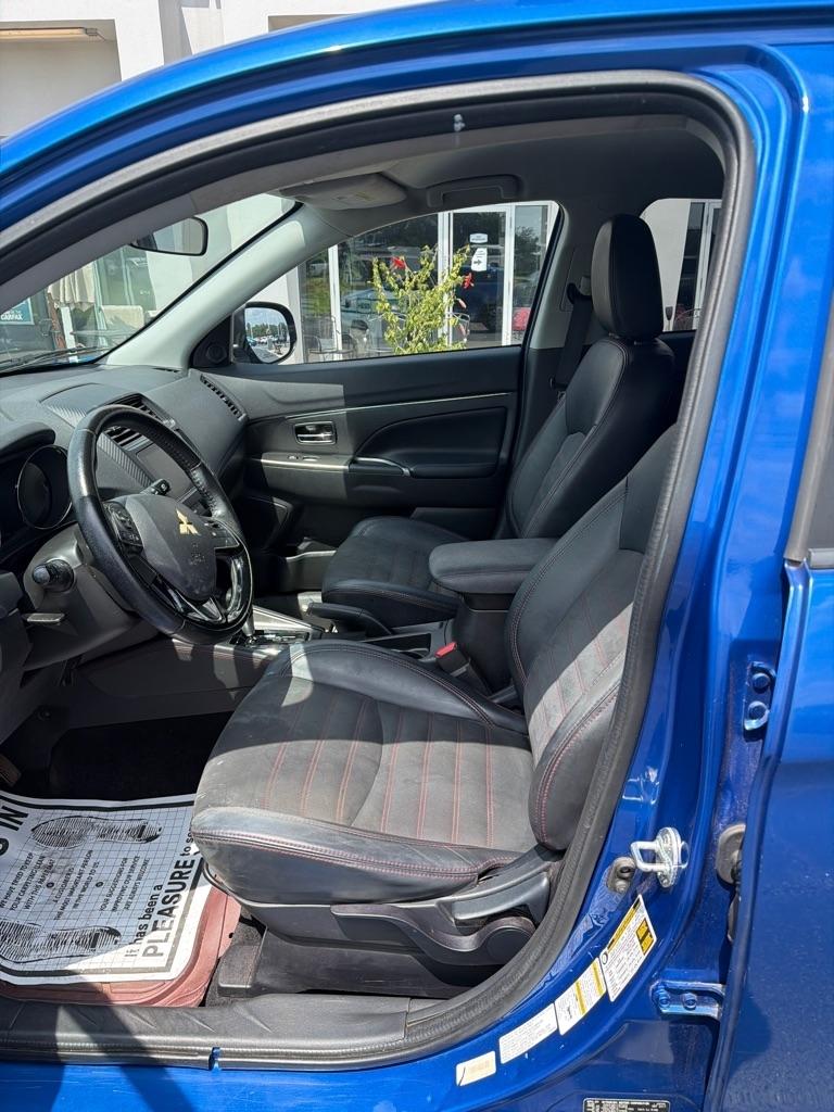 Mitsubishi Outlander Sport  2018