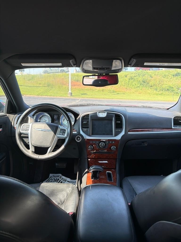 Chrysler 300  2012