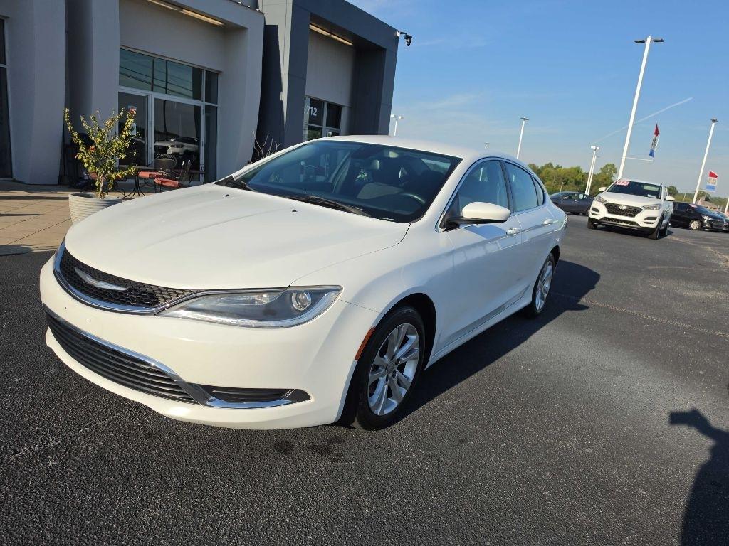 Chrysler 200  2015