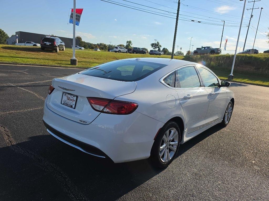 Chrysler 200  2015