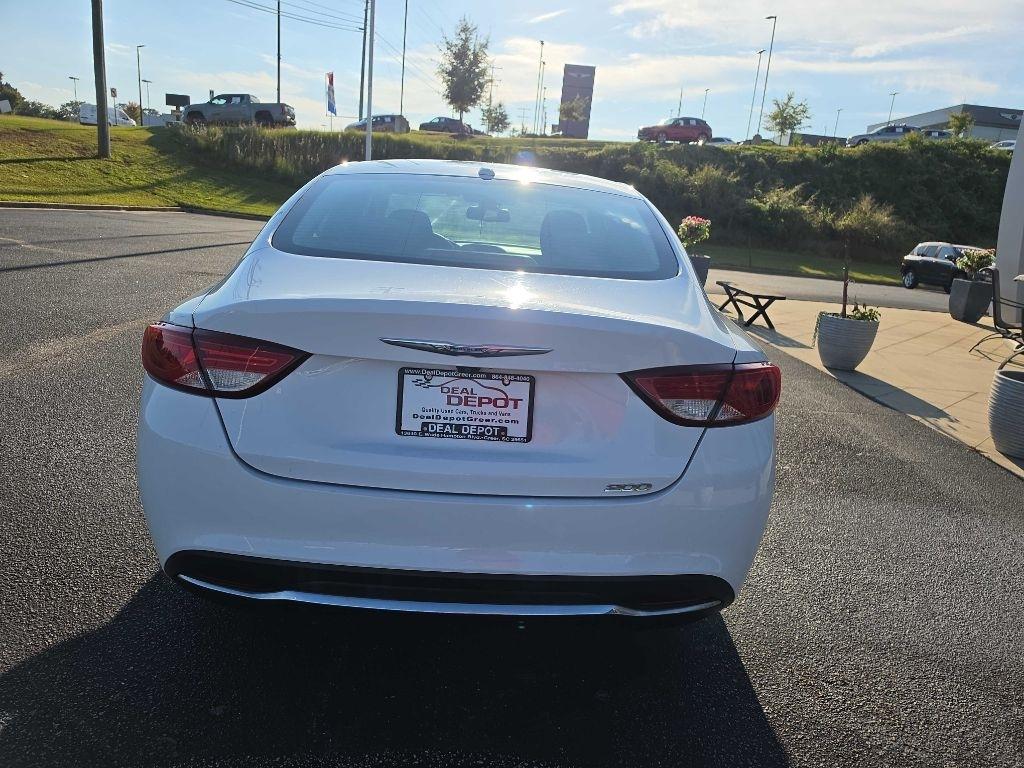 Chrysler 200  2015