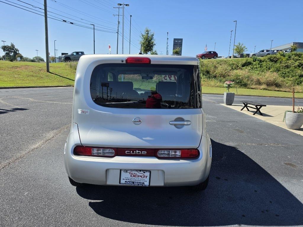 Nissan Cube  2010