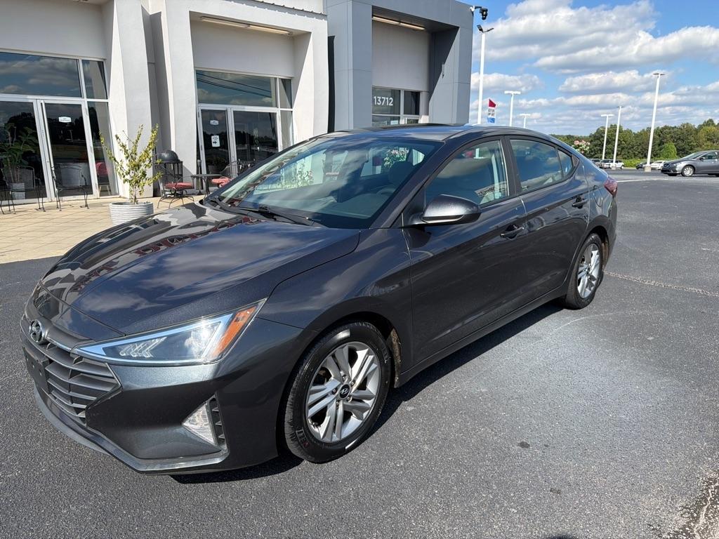 Hyundai Elantra  2020