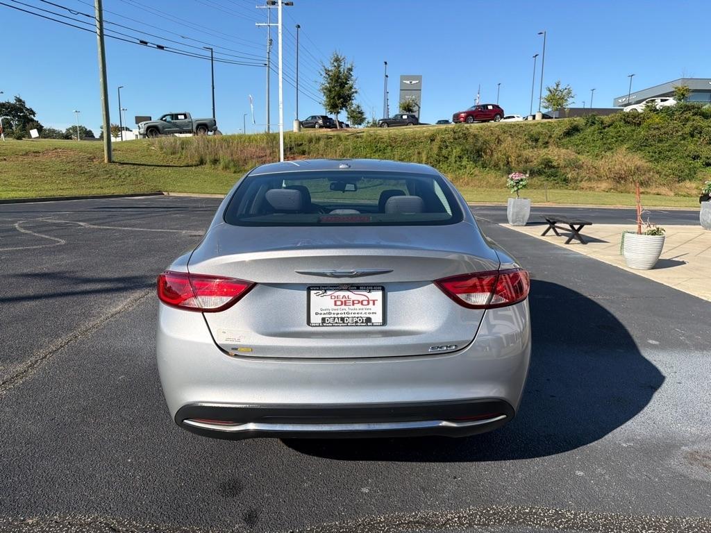 Chrysler 200  2015