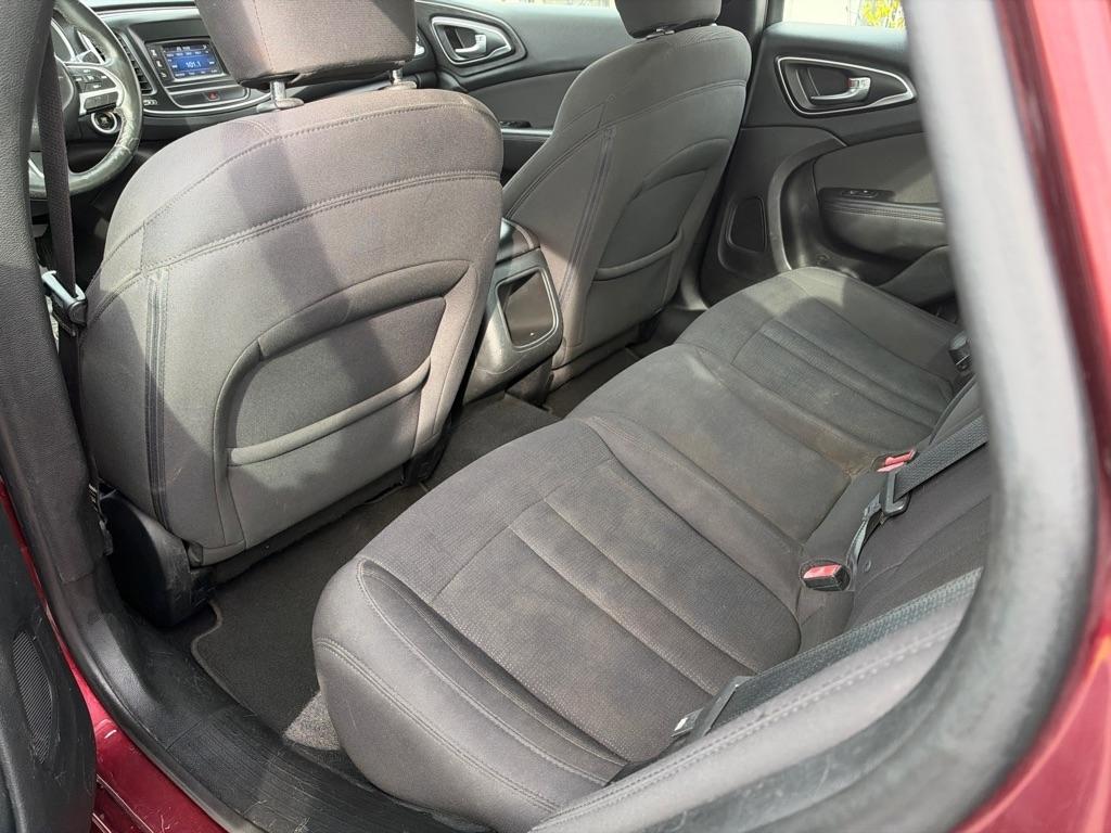 Chrysler 200  2015
