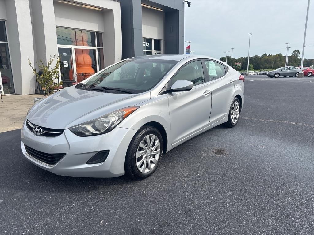 Hyundai Elantra  2013