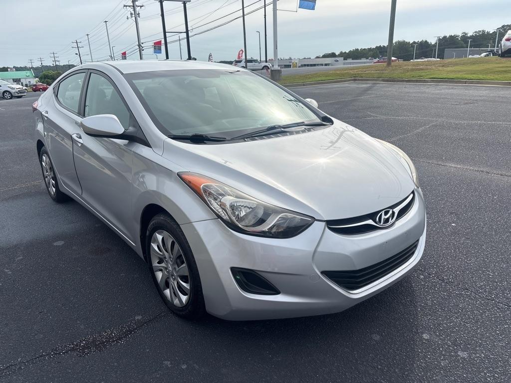 Hyundai Elantra  2013