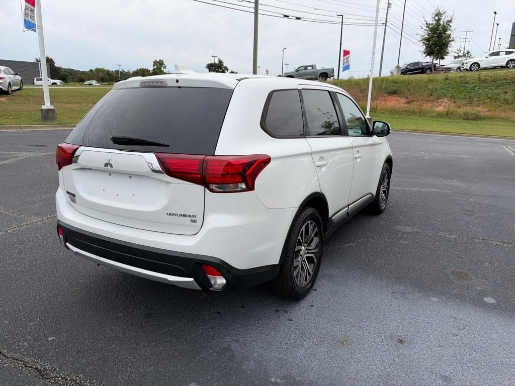 Mitsubishi Outlander  2018