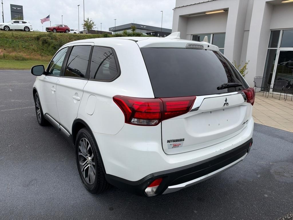 Mitsubishi Outlander  2018