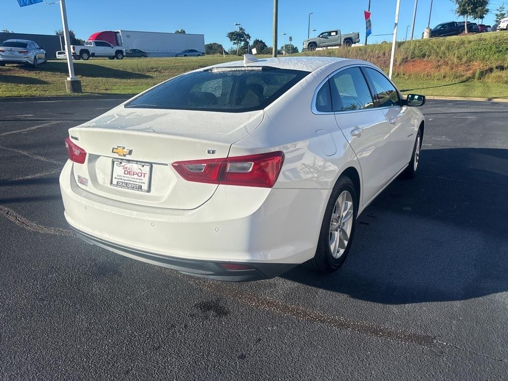 Chevrolet Malibu  2017
