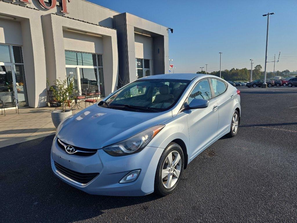 Hyundai Elantra  2012