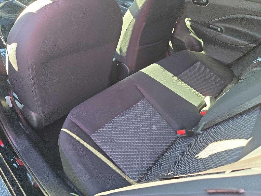 Nissan Versa  2020