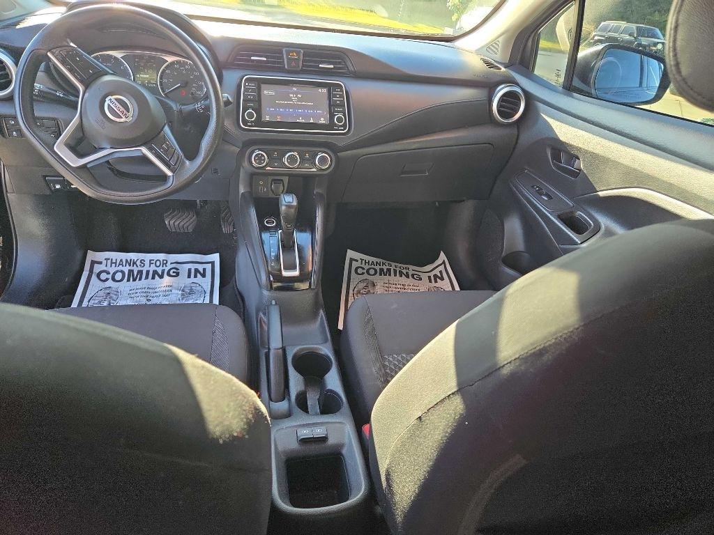 Nissan Versa  2020
