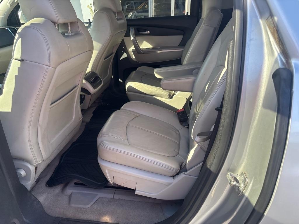 GMC Acadia  2010