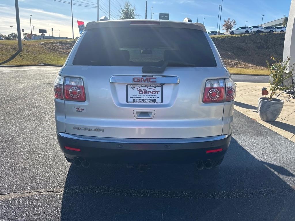 GMC Acadia  2010
