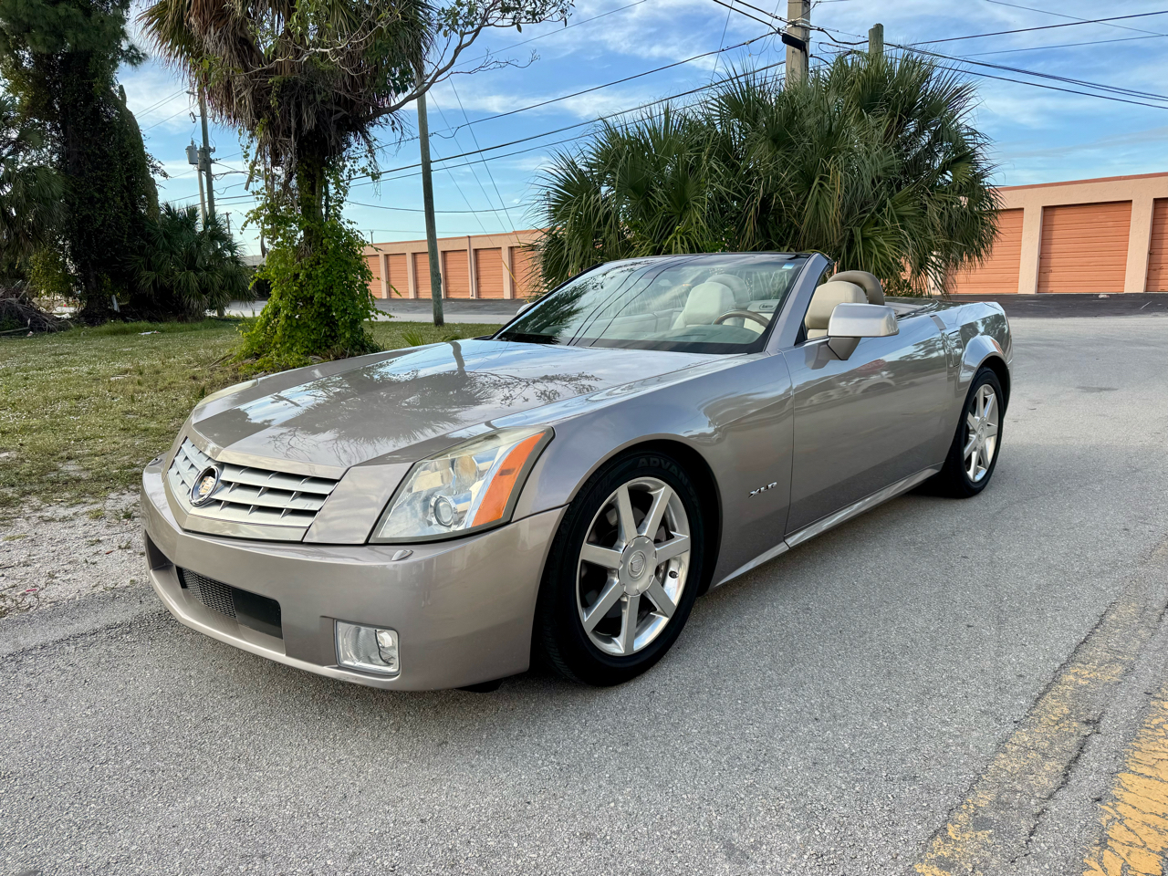2005 Cadillac XLR 2D Convt/Hardtop