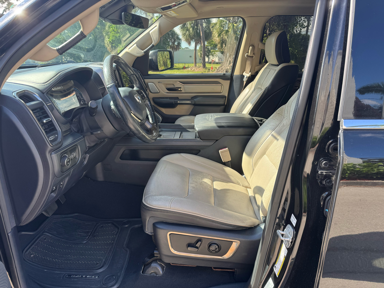 RAM 1500 Limited 4x2 Crew Cab 5'7" Box 2019