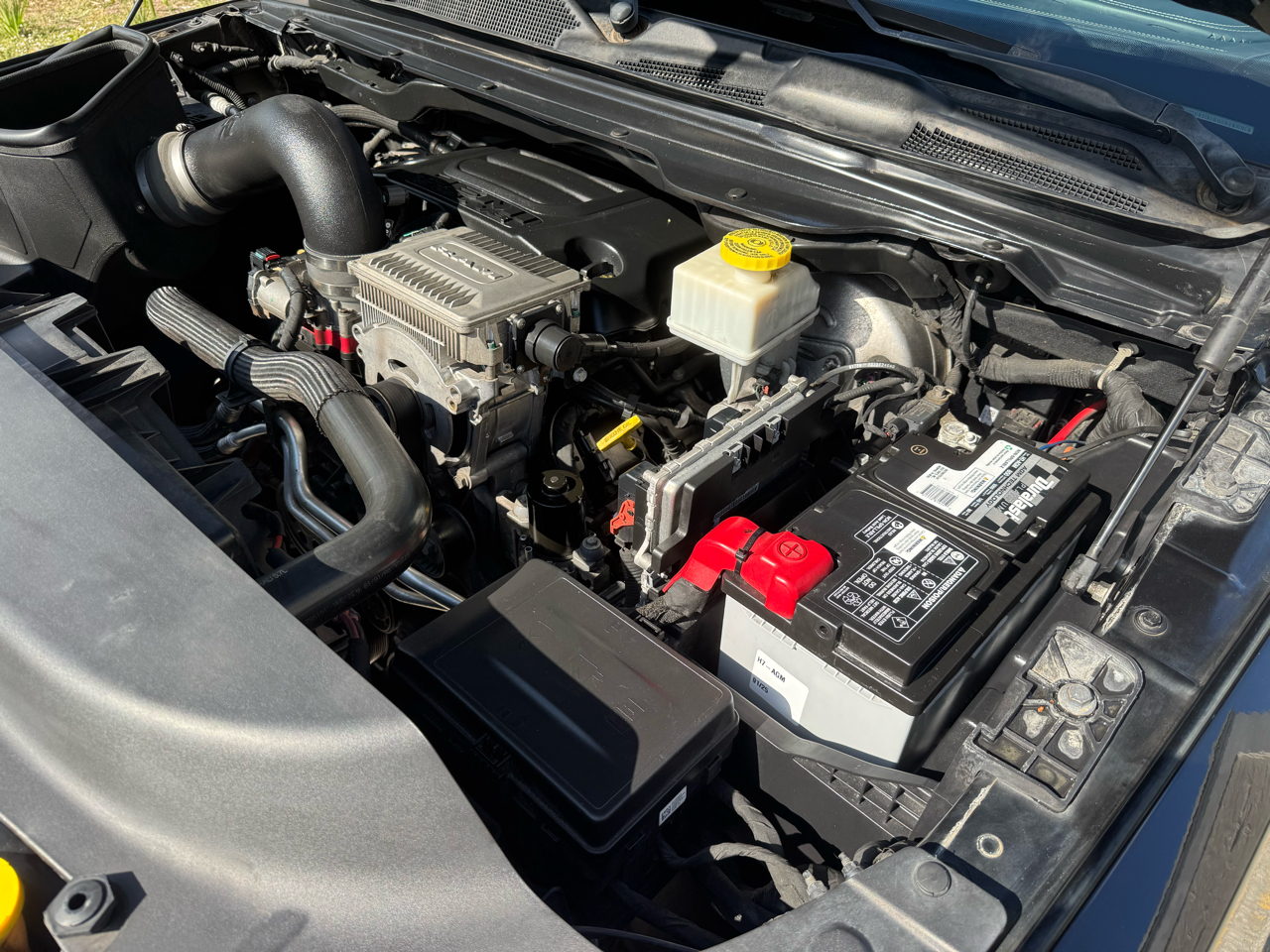 RAM 1500 Limited 4x2 Crew Cab 5'7" Box 2019