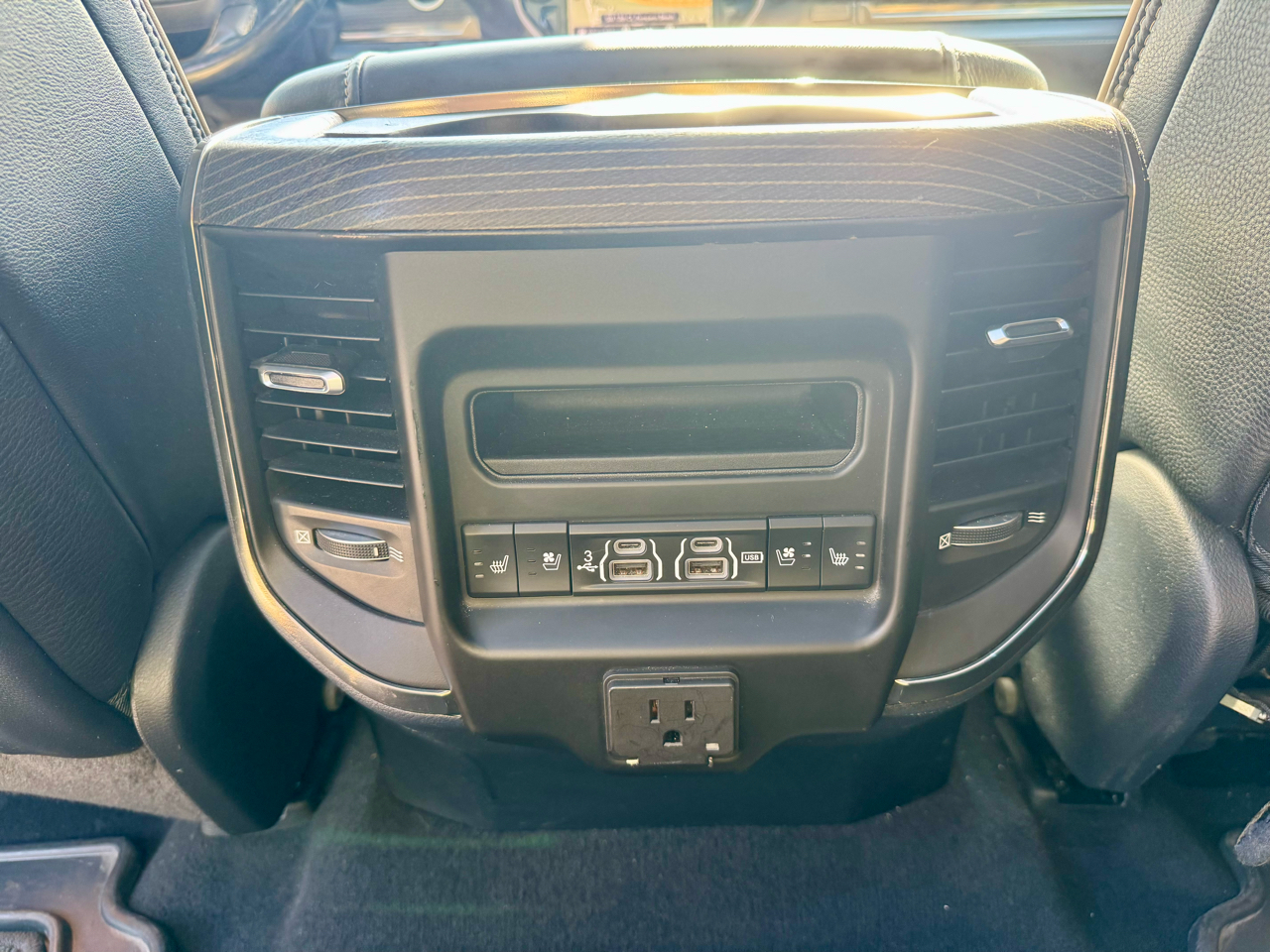 RAM 1500 Limited 4x2 Crew Cab 5'7" Box 2019