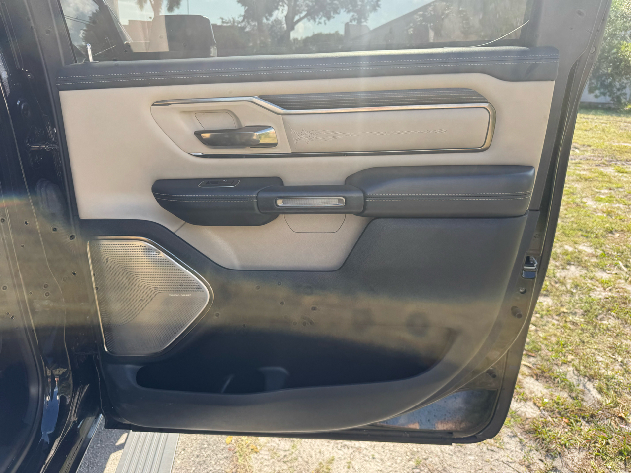 RAM 1500 Limited 4x2 Crew Cab 5'7" Box 2019