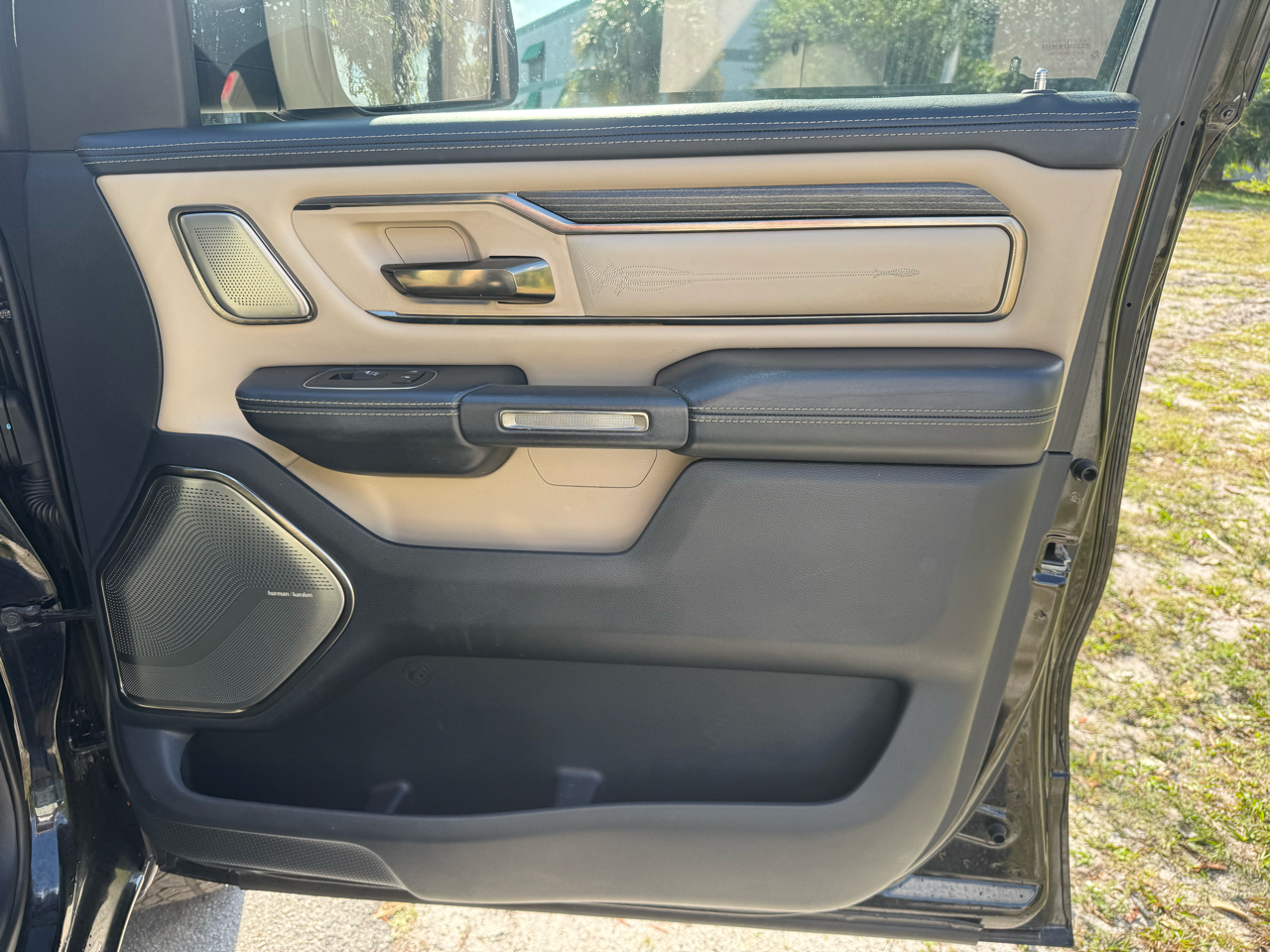 RAM 1500 Limited 4x2 Crew Cab 5'7" Box 2019