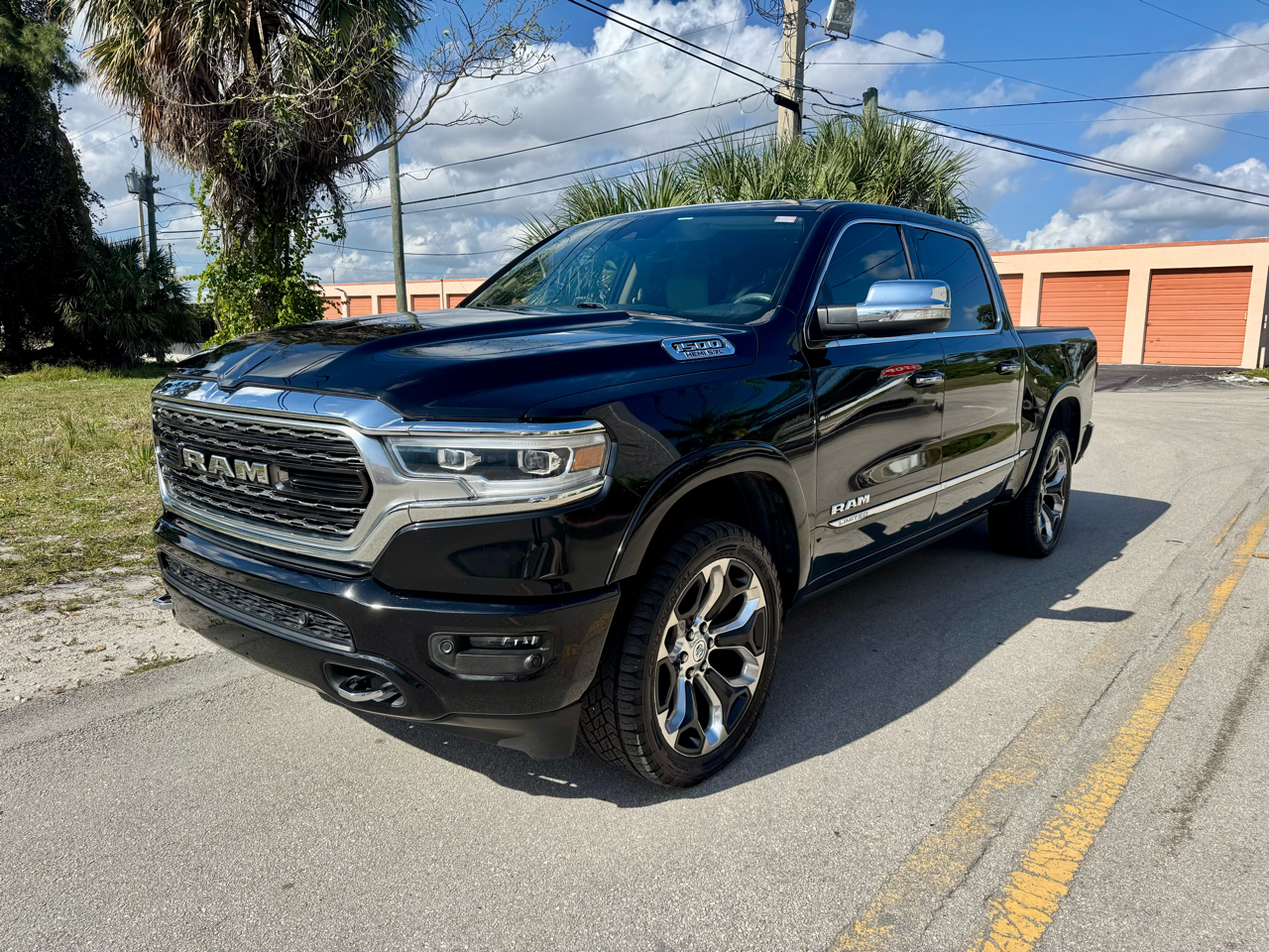 2019 RAM 1500 Limited 4x2 Crew Cab 5'7" Box