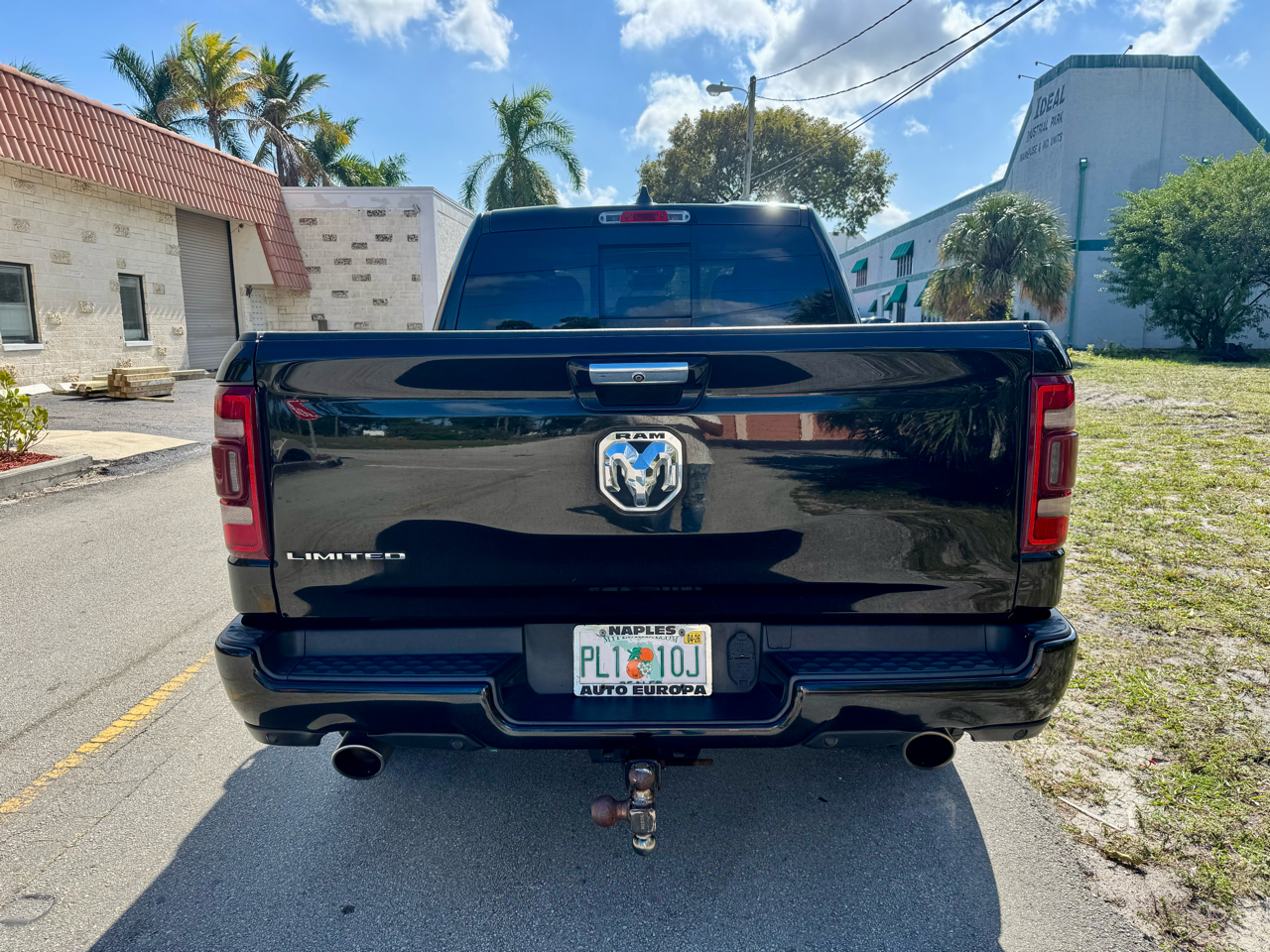 RAM 1500 Limited 4x2 Crew Cab 5'7" Box 2019