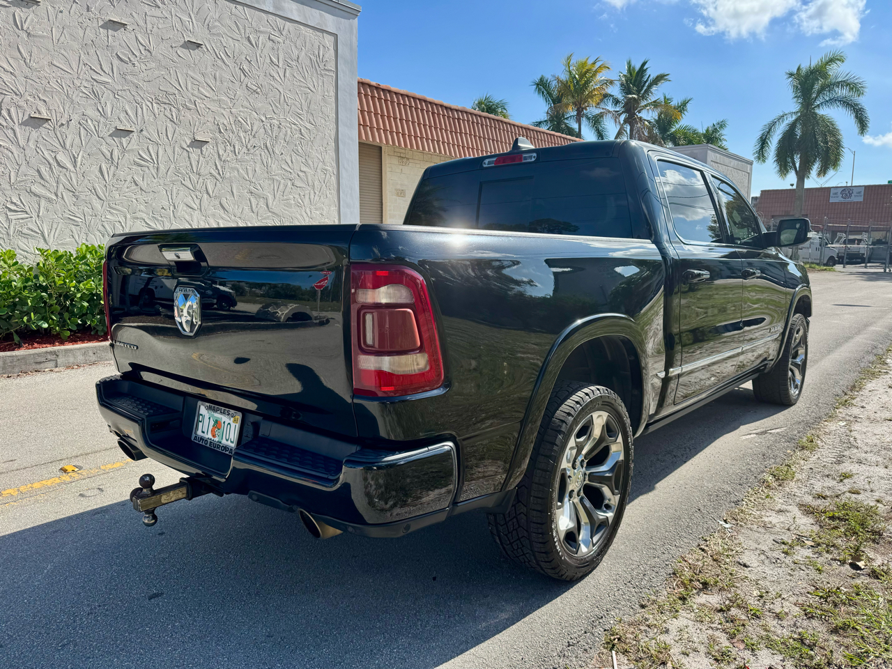 RAM 1500 Limited 4x2 Crew Cab 5'7" Box 2019