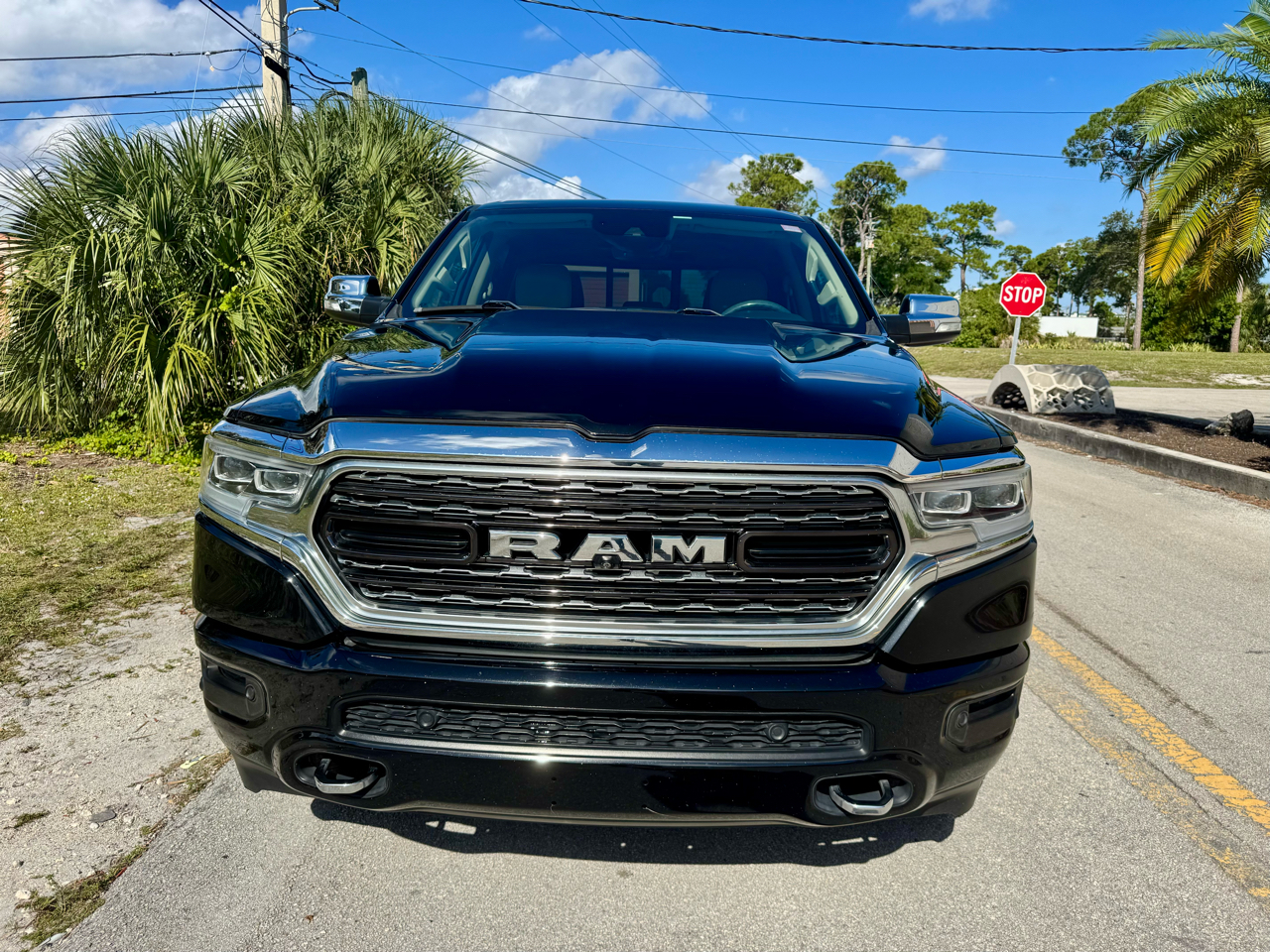 RAM 1500 Limited 4x2 Crew Cab 5'7" Box 2019