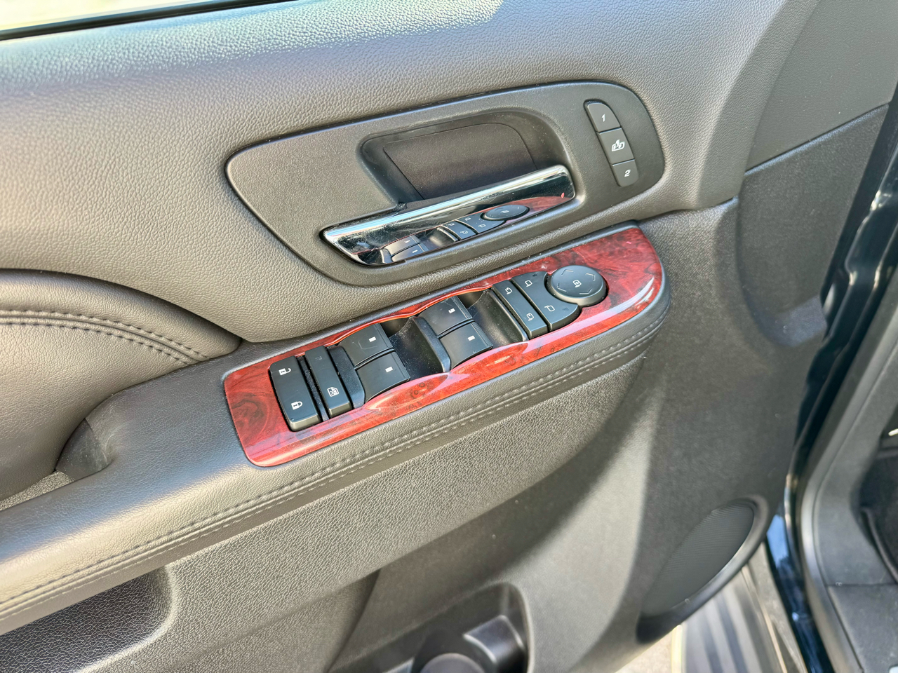 Cadillac Escalade 2WD 4dr Base 2013