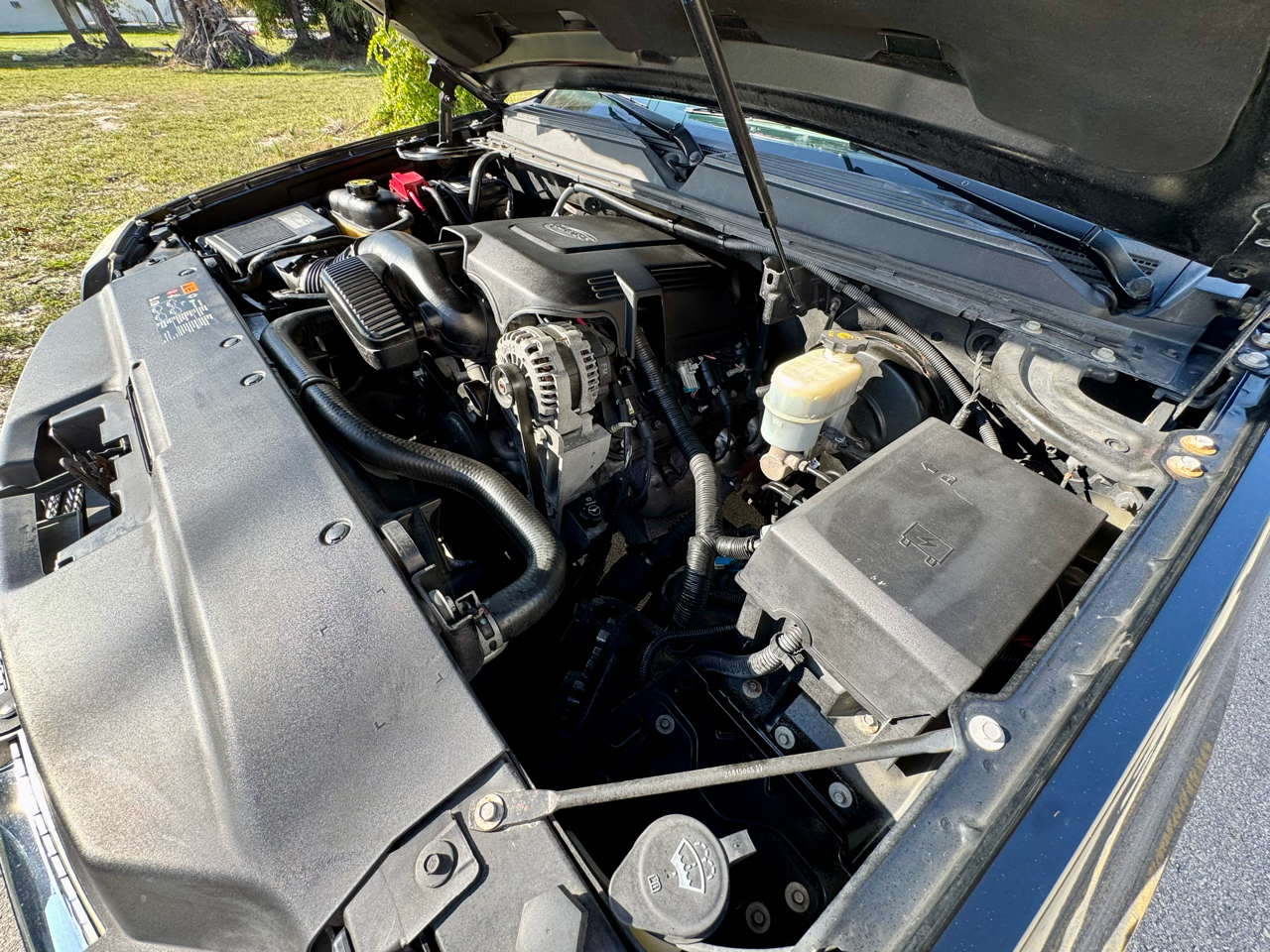 Cadillac Escalade 2WD 4dr Base 2013