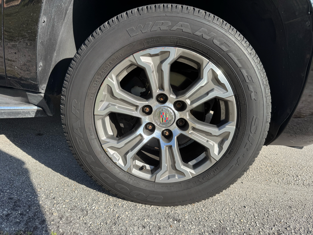 Cadillac Escalade 2WD 4dr Base 2013