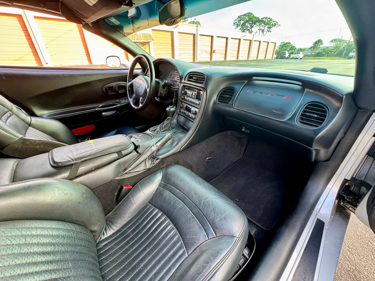 Chevrolet Corvette 2dr Convertible 2002