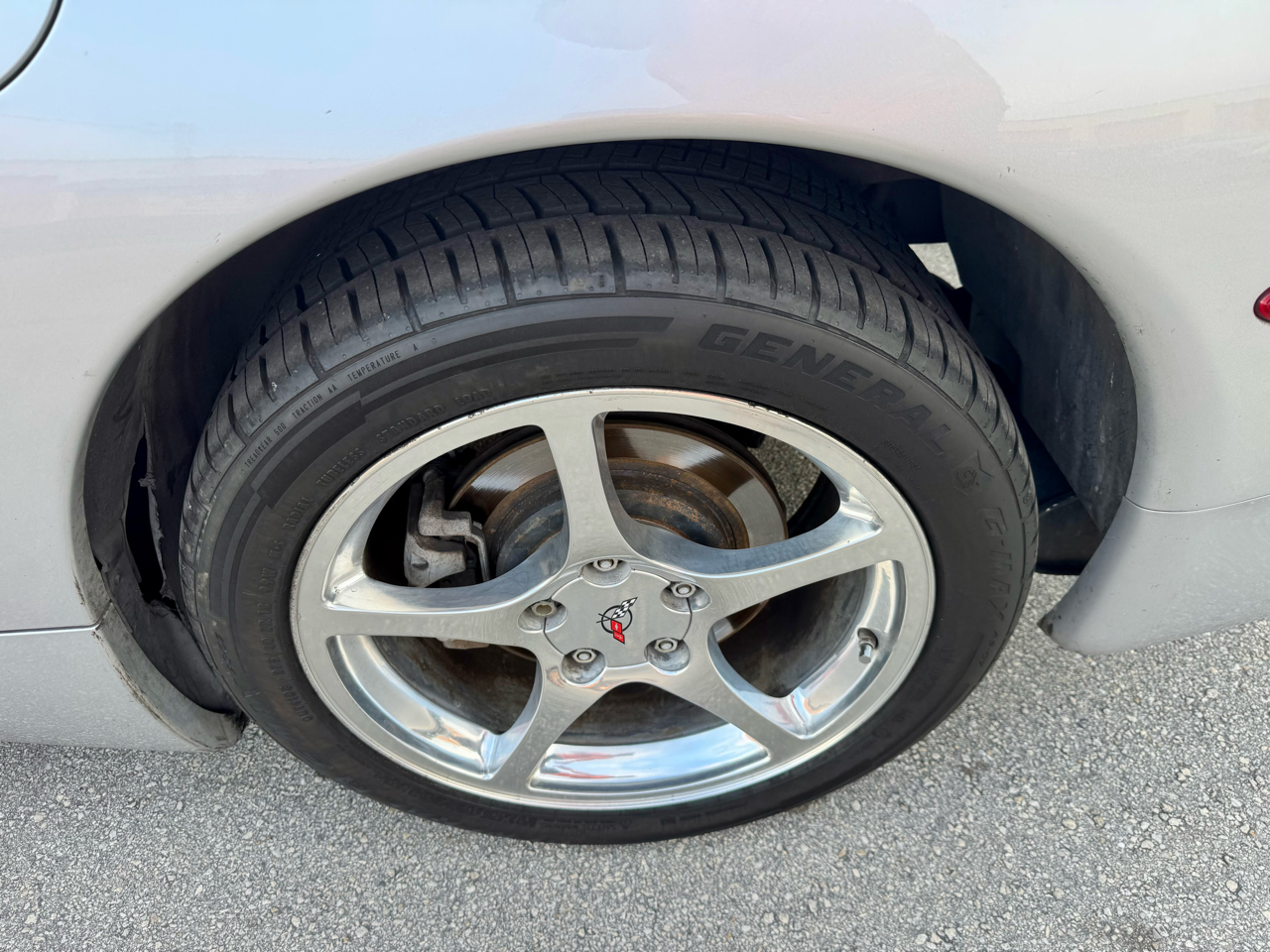 Chevrolet Corvette 2dr Convertible 2002