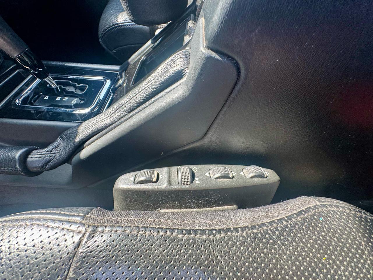 Mercedes-Benz G-Class  2012