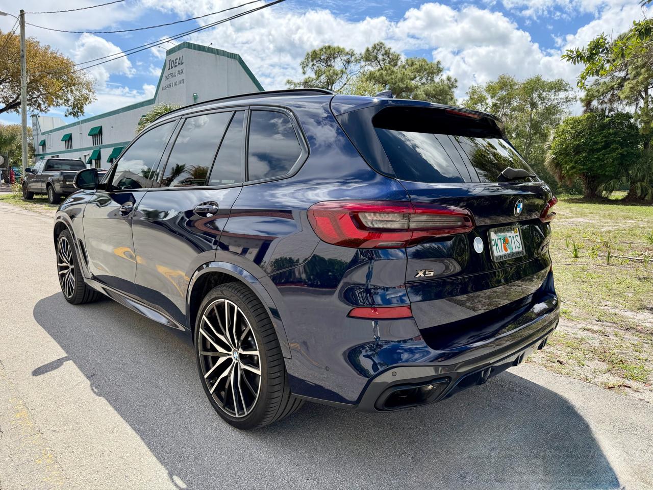 BMW X5 M50i 2021