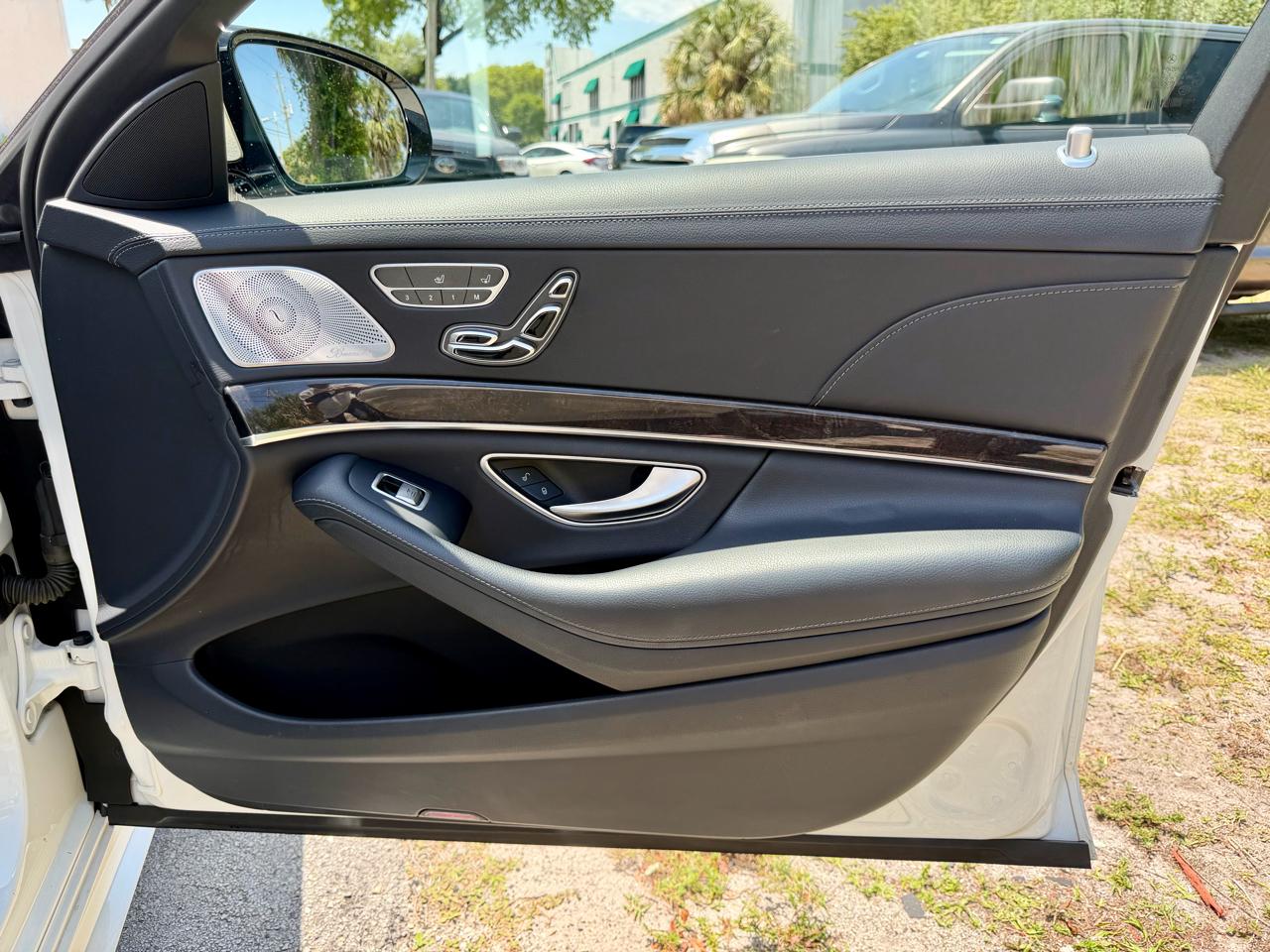 Mercedes-Benz S-Class S550 4MATIC 2017
