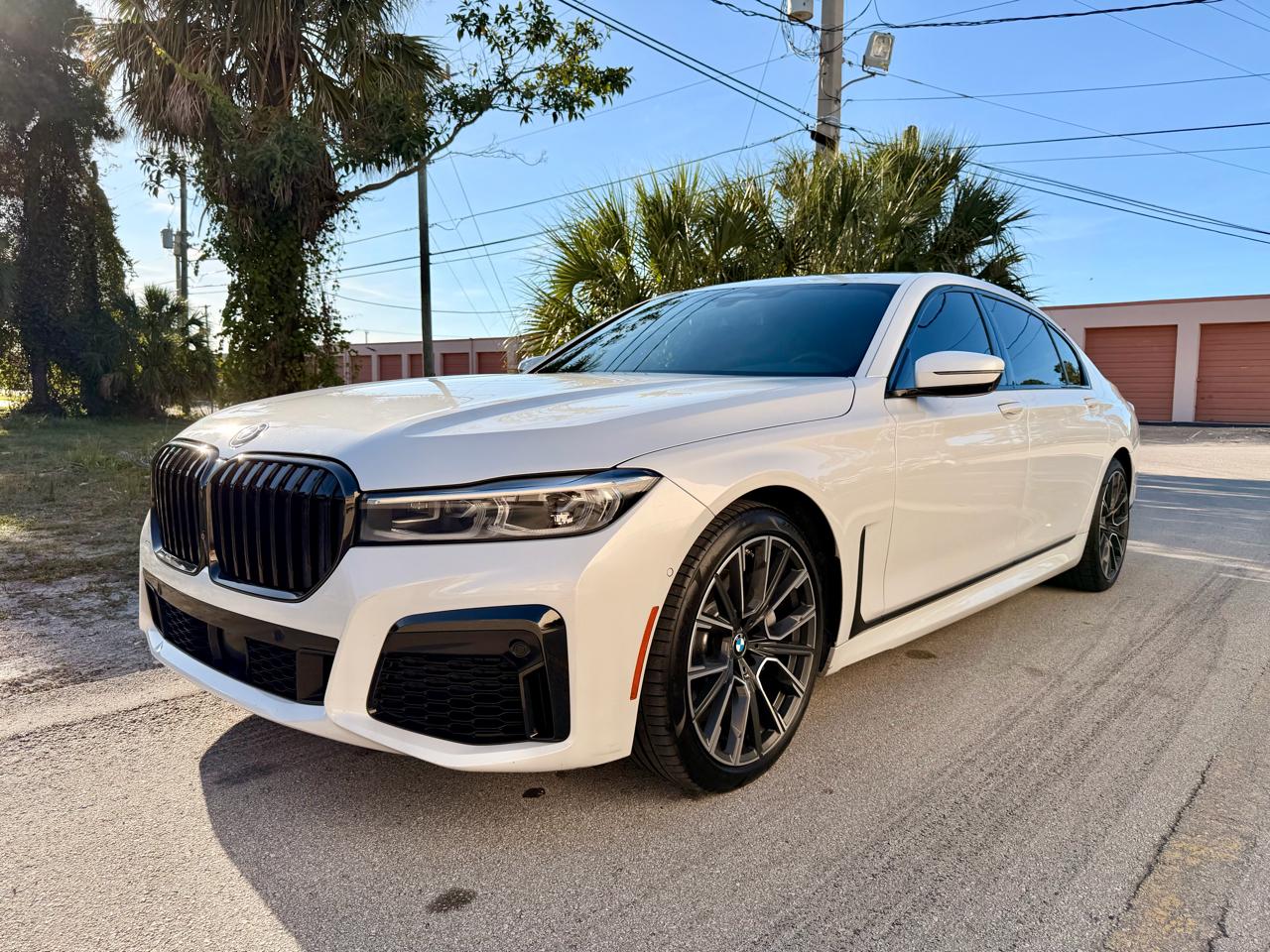 BMW 7-Series  2020